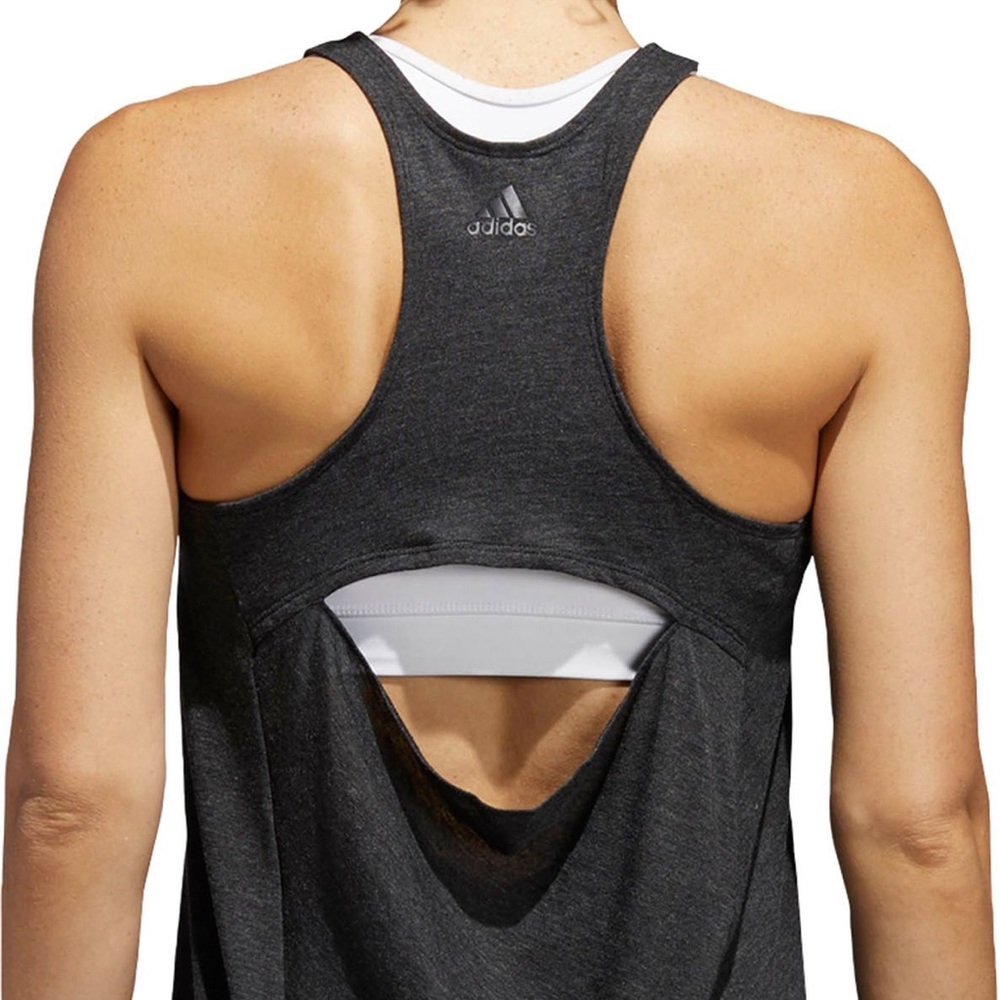 ✨ Adidas open back workout tank top